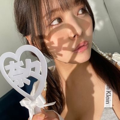 八木奈々