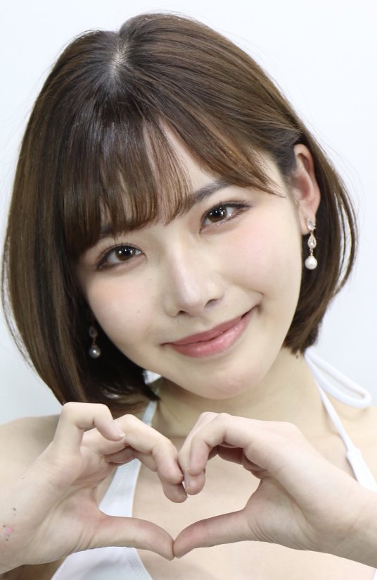 深田咏美DJ与社交媒体转型主题