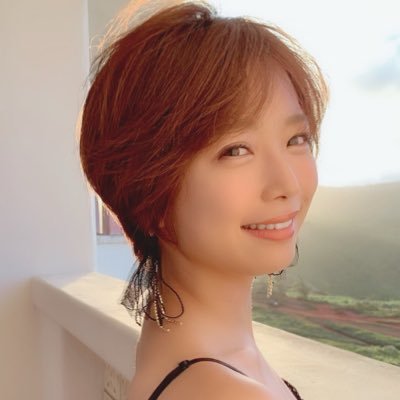 紗倉まな